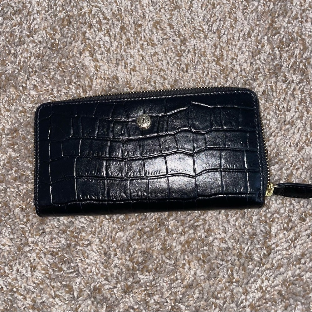 NWOT Osprey Crock BlackLeather Zip Around Wallet